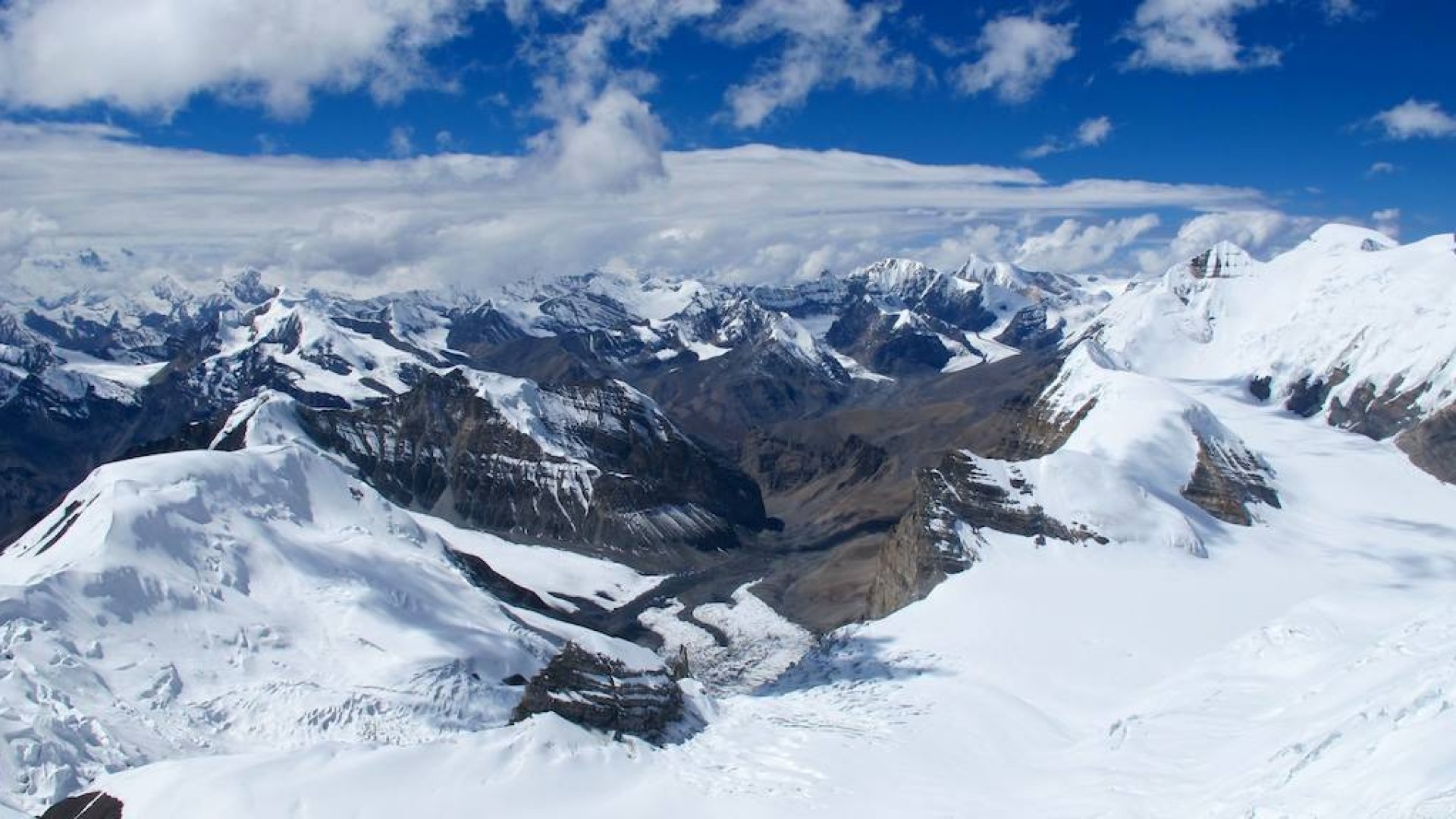 Ratna Chuli (7128m) Climbing Expedition