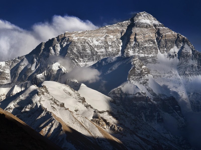 Everest 8,848m. North Climbing Expedition via Kerung Spring