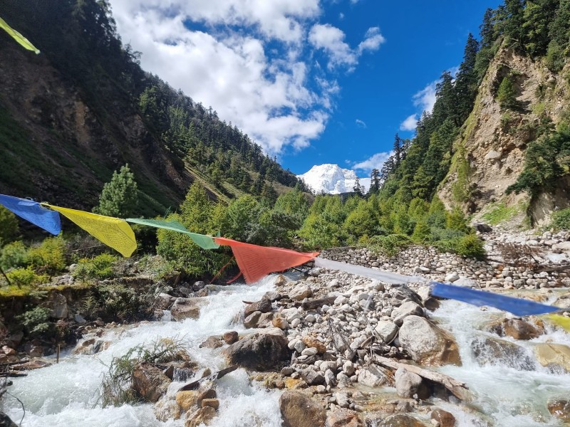 Tsum Valley, Manaslu & Larkey 5106m Pass Trek