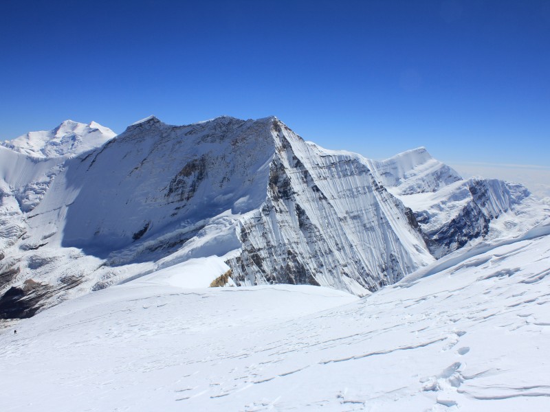 Mt. Putha Hiunchuli 7,246m Climbing / Ski Expedition